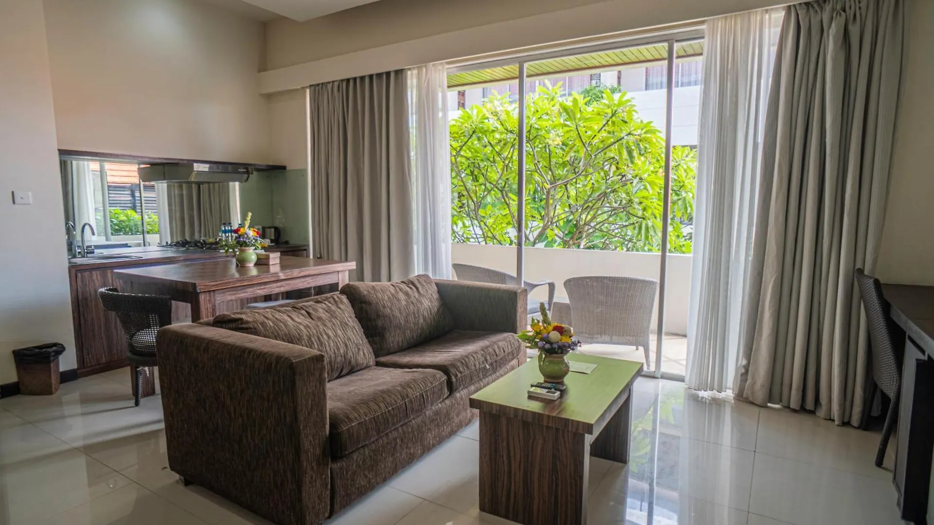 Swiss-Belcourt Sunset Apart otel Seminyak